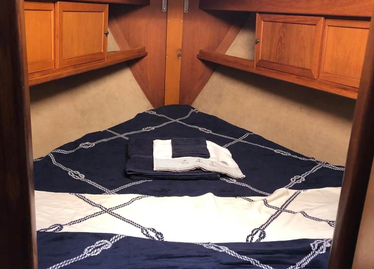 船上ホテル Sailing&Stay - A Night Onboard With Your Sailing Experience バルセロナ